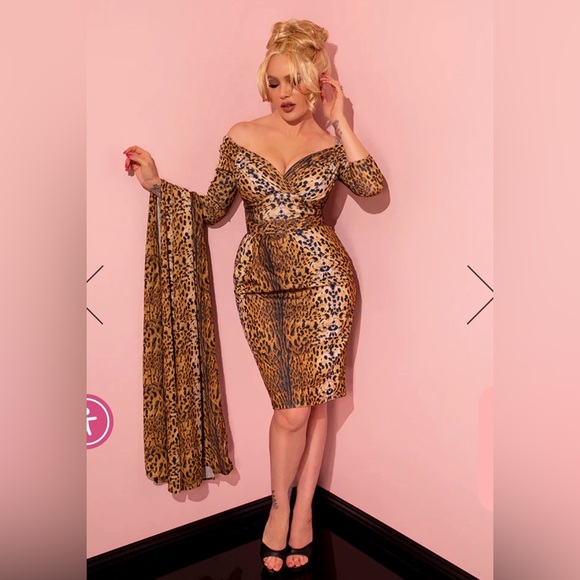 Vixen by Micheline Pitt Dresses & Skirts - Vixen by Micheline Pitt Starlet Leopard Print Wiggle Dress + Scarf